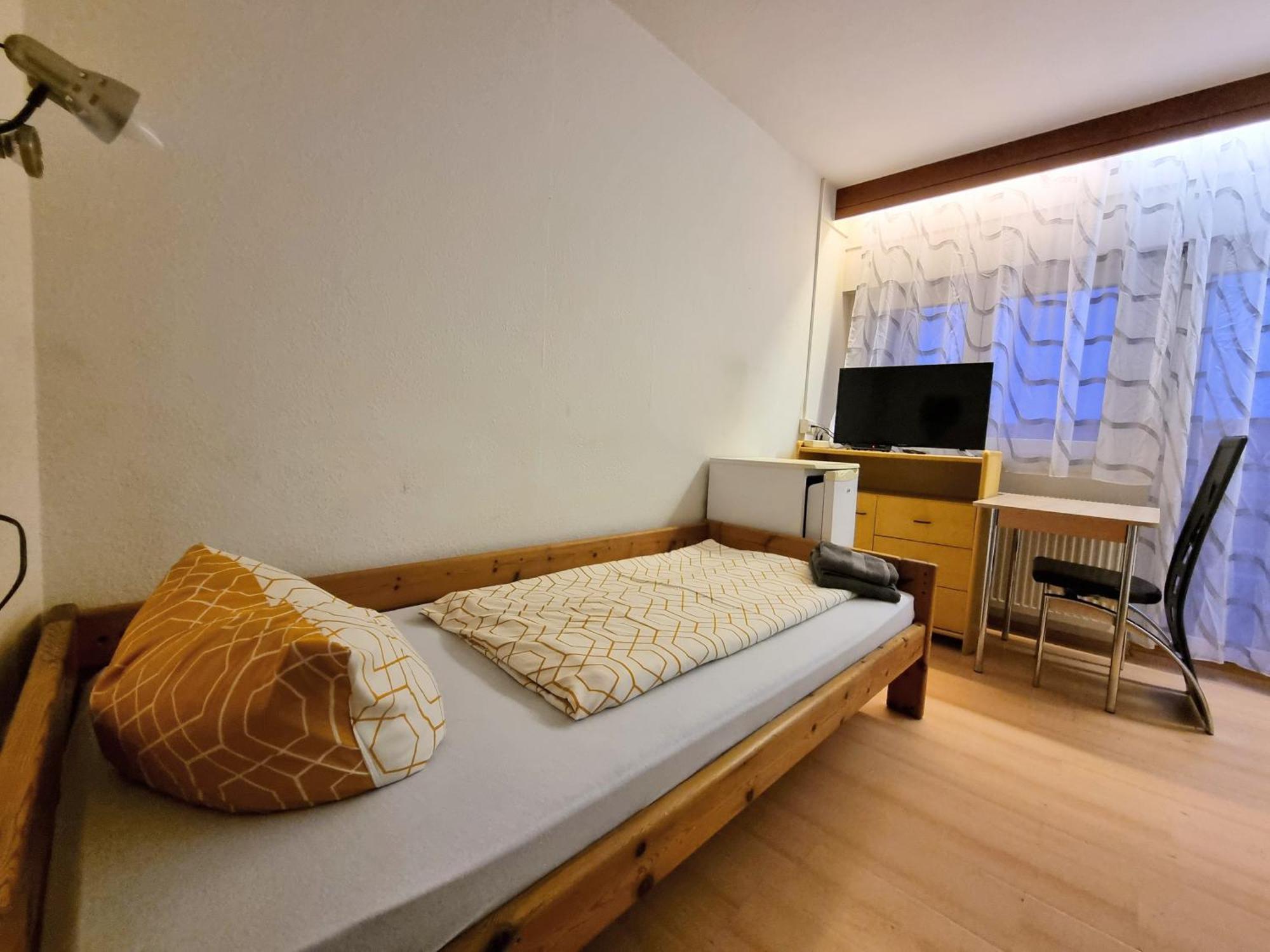 Monteurzimmer - Karlsbad Εξωτερικό φωτογραφία