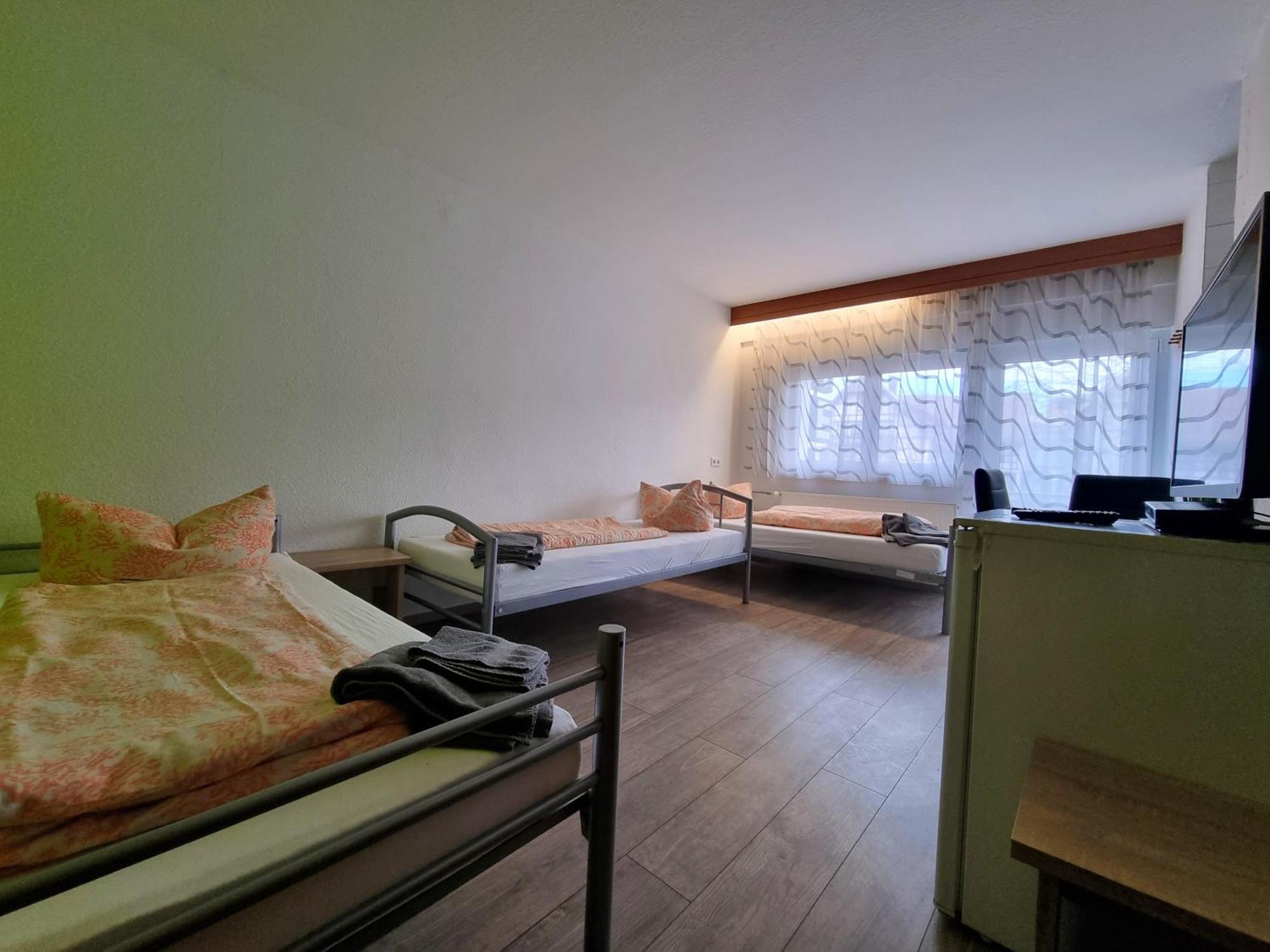 Monteurzimmer - Karlsbad Εξωτερικό φωτογραφία